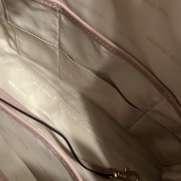 Michael Kors Bag Floral Appliqué Mercer Medium Duffel Natural pink gold hardware - Picture 6 of 17